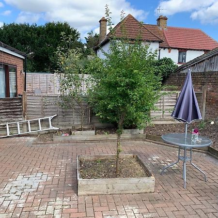 Cambridge Suites Harmondsworth Exteriör bild